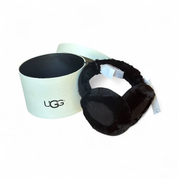 UGG Earmuffs Black Sheepskin Original Box Included NEW! - Picture 3 of 10